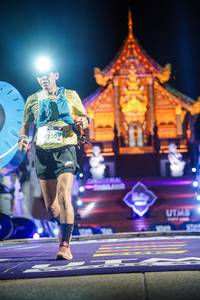 BIB: 220
                            <button type="button" onclick="openModal(22644082)" class="btn btn-primary btn-sm float-right btn-popup" data-toggle="modal" data-target=".modal-high-quality">
                        <i class="fas fa-shopping-cart"></i> Add to Cart
                    </button>
                                            <button type="button" onclick="isThisMe(22644082, true)" class="btn btn-success btn-sm float-right btn-popup btn-isme hidden" data-toggle="tooltip" data-placement="bottom" title="นี่คือรูปของคุณใช่ไหม คลิกที่นี่เพื่อเอาเข้าอัลบั้ม">
                        <i class="fas fa-plus"></i> Add to album
                    </button>
                    <button type="button" onclick="isThisMe(22644082, false)" class="btn btn-warning btn-sm float-right btn-popup btn-isnotme hidden">
                        <i class="fas fa-ban"></i> Remove from album
                    </button>